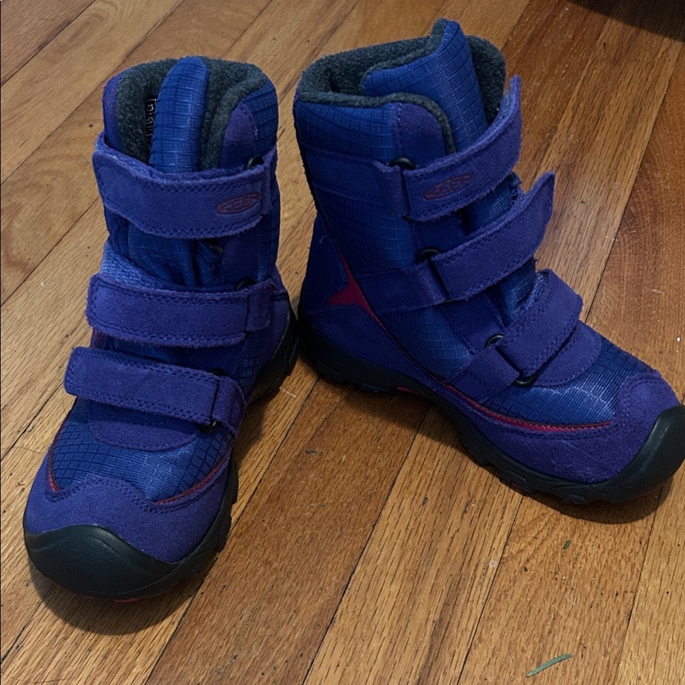 Keen Kids Purple and Pink Girls Snow Boots 11